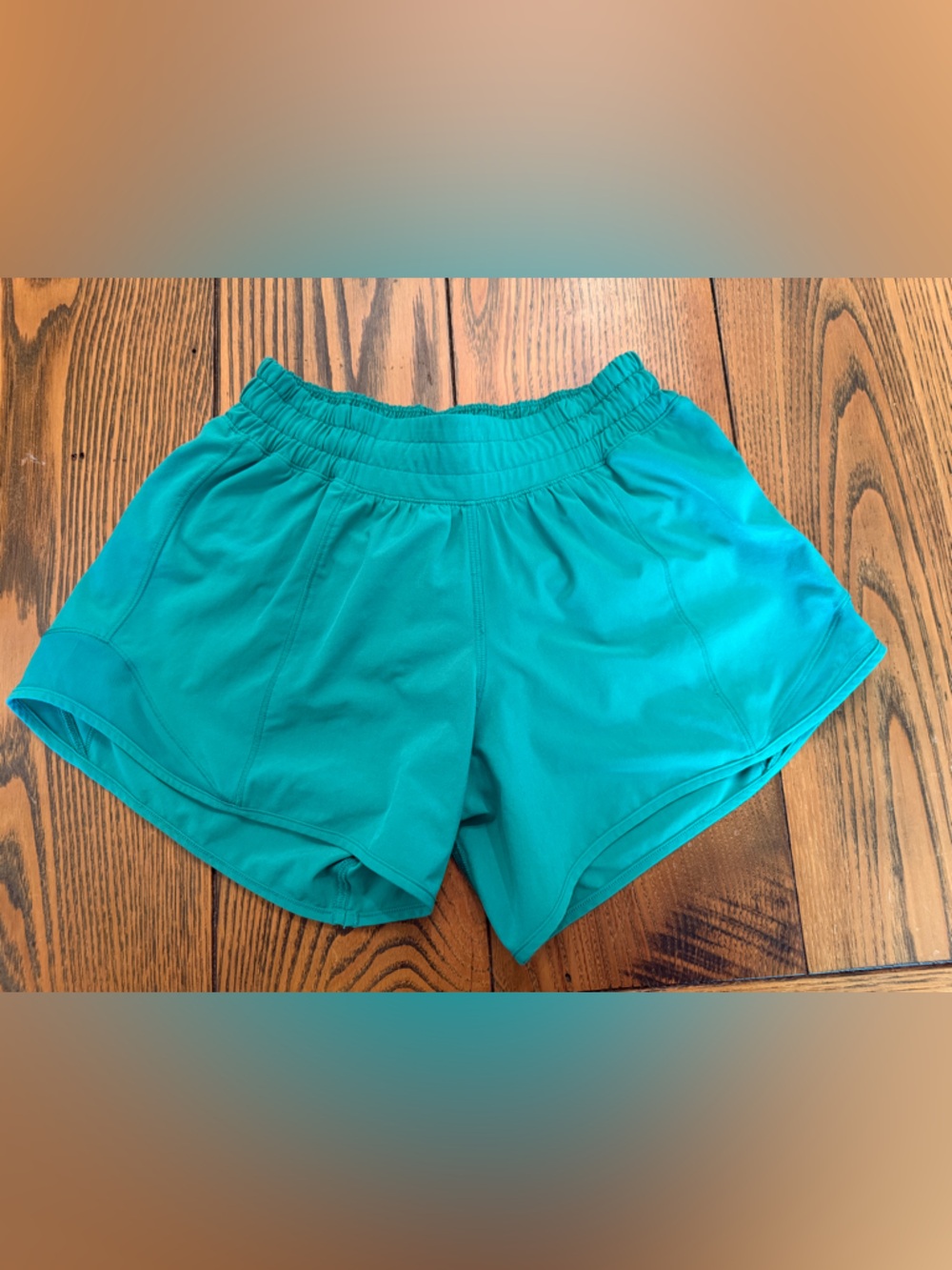 Lululemon Hotty Hot Green Shorts 4" Length, Size 2